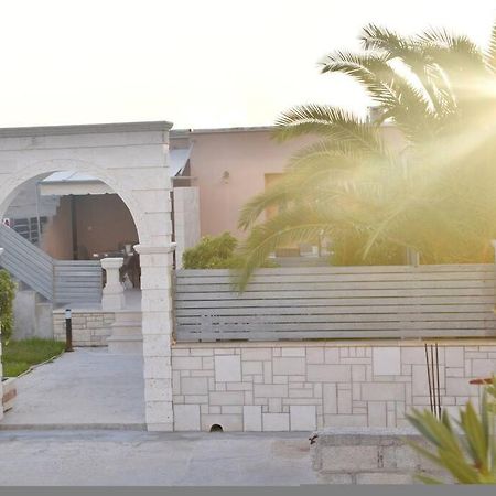 Konomi Residence-Marilena Apartment Karavados Exterior photo